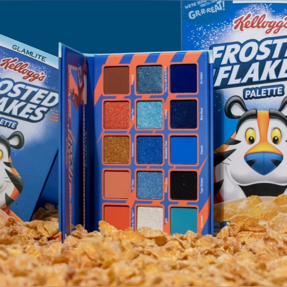 Glamlite Frosted Flakes Eyeshadow Palette